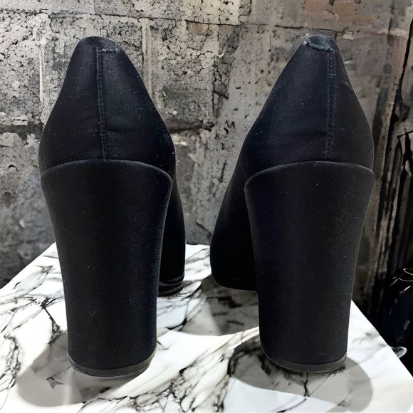 KENNETH COLE Black Silk Square Toe 4” Drum Heels Pumps Leather Insoles Sz 7 1/2 - Picture 3 of 6